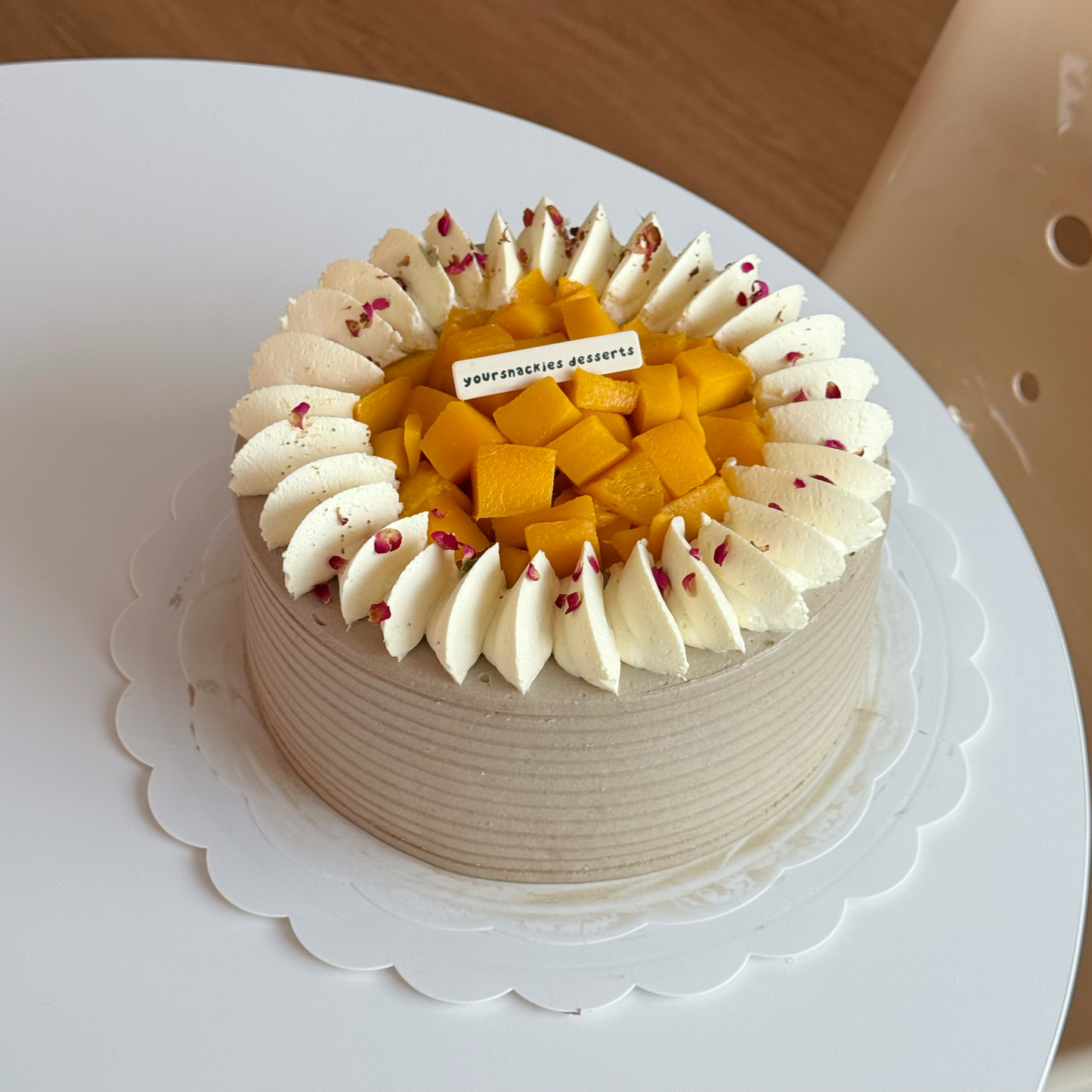 Oolong Tea Mango Cake