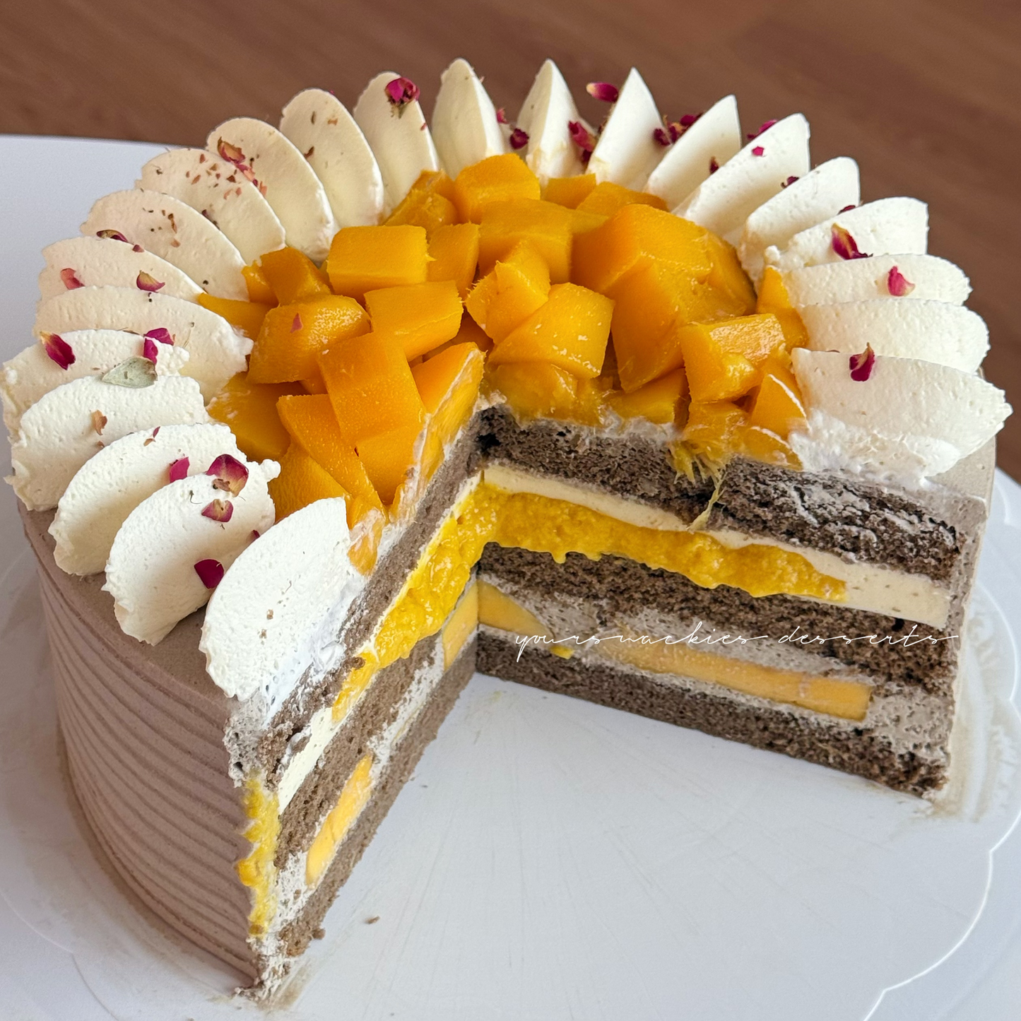 Oolong Tea Mango Cake