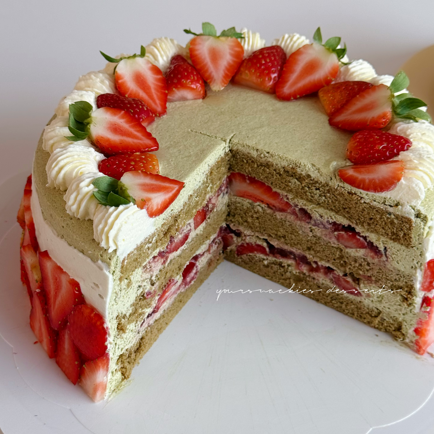 Tie Guan Yin Strawberry Cake